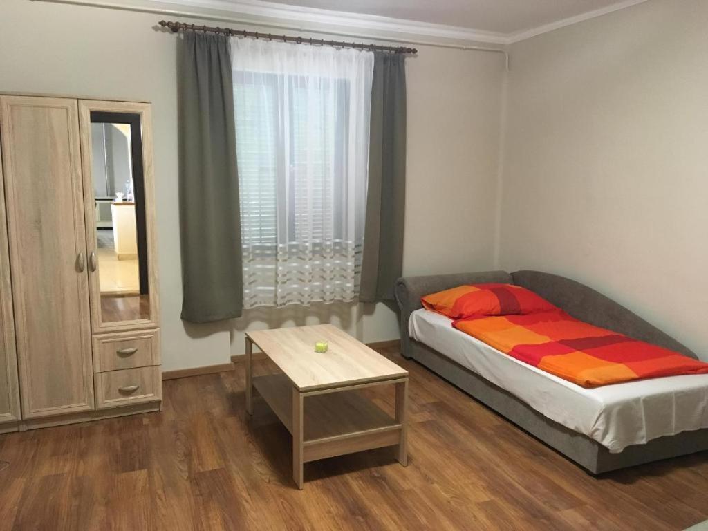Hôtel Vadaszhaz à Egyhazasradoc Extérieur photo