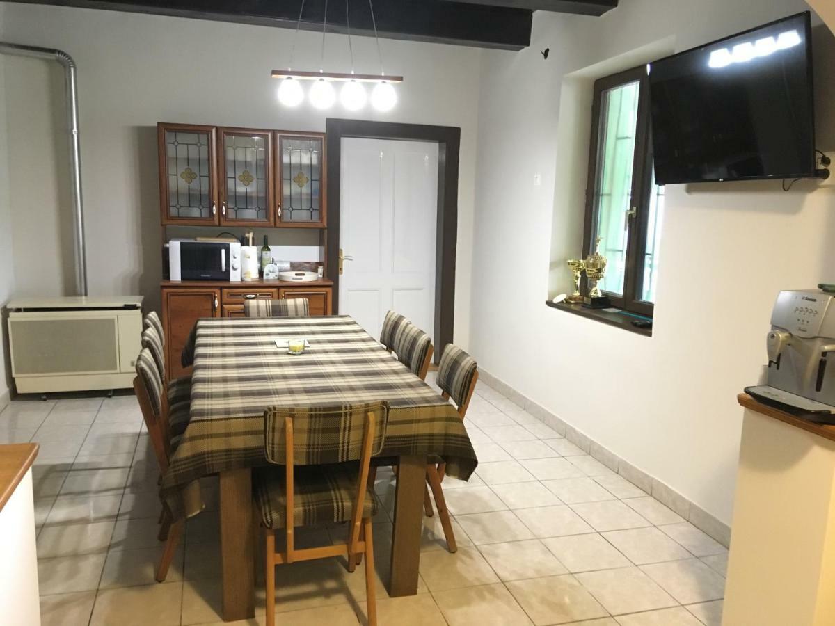 Hôtel Vadaszhaz à Egyhazasradoc Extérieur photo