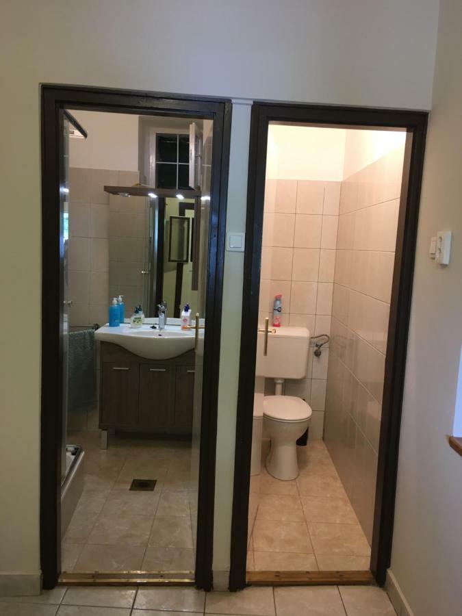 Hôtel Vadaszhaz à Egyhazasradoc Extérieur photo